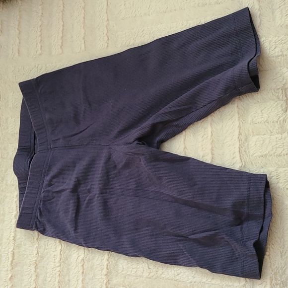 Set of 3 old navy, tan, and olive green ribbed biker shorts, 9", size small - Picture 2 of 2